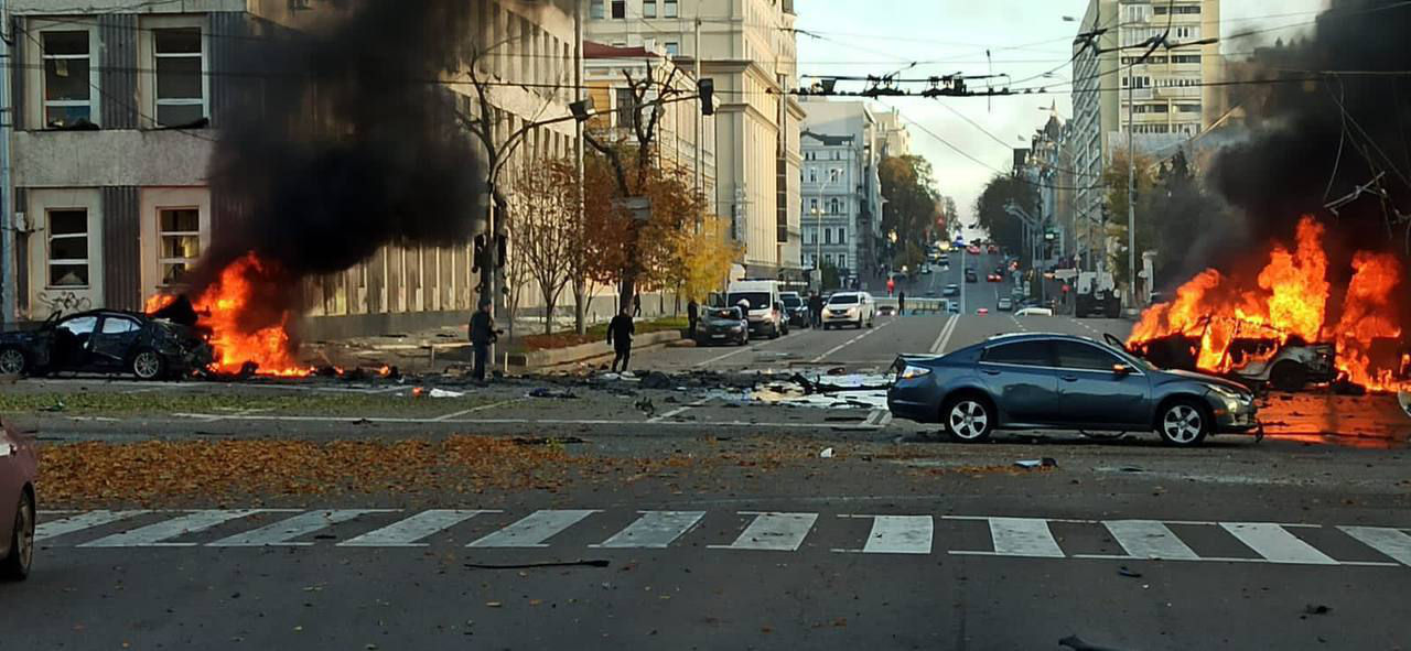 Ракетный удар по Киеву: погибли минимум 5 человек, более 20 ранены.