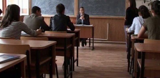 Между молодыми специалистами из районов еще 14 домов.