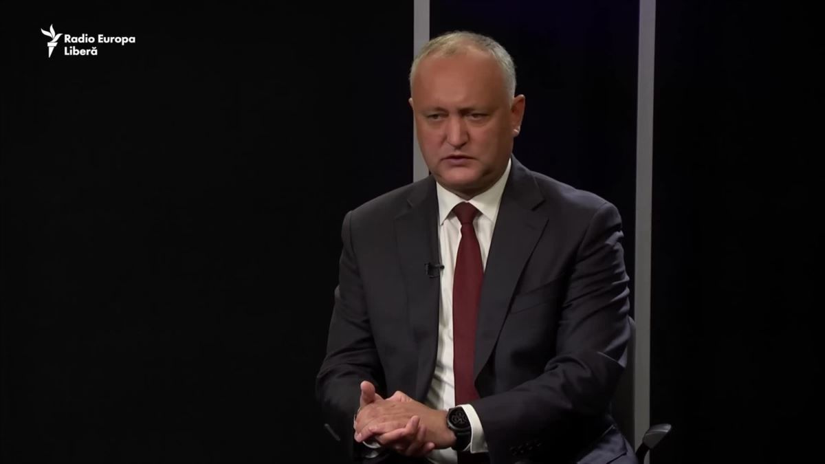 Додон заявил, что он признает результаты выборов, независимо от исхода.