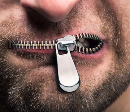 Kremlinul a hotarat recent sa institutie un control strict asupra Internetului. Nimeni nu va mai avea voie sa-si faca site sau blog fara sa il declare la stat.