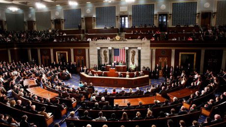 Refugiaţii sirieni şi irakieni nu ar mai putea păşi pe pământul american. Foto: cugetliber.ro
