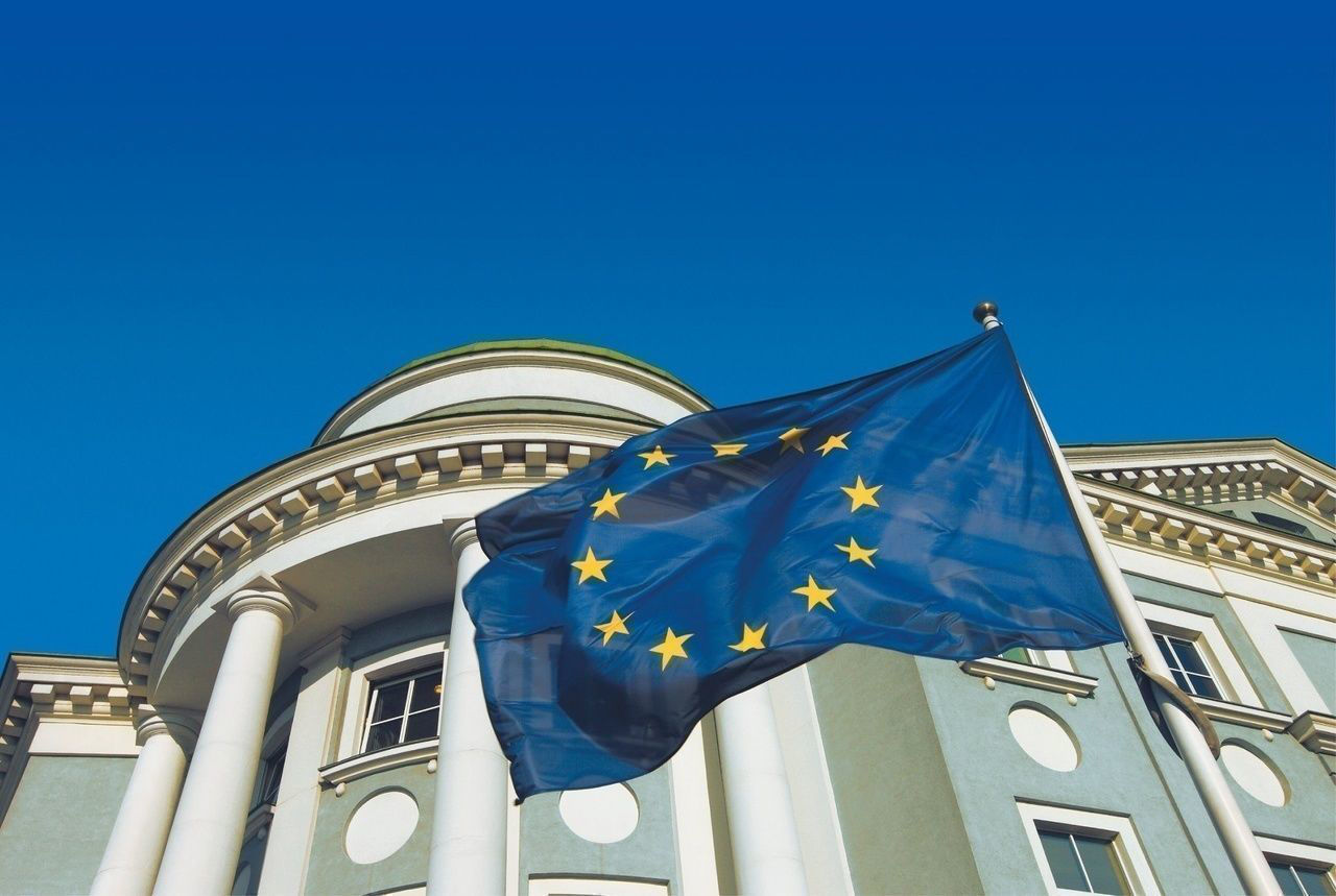 Евросоюз утвердил продление санкций против России.