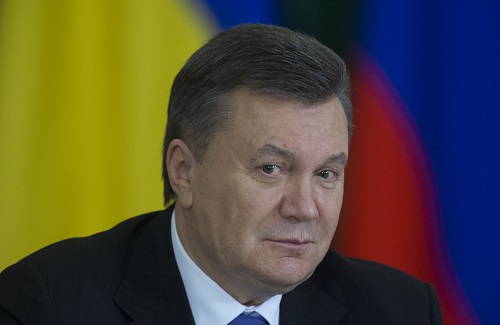 Польша больше не считает Виктора Януковича Президентом Украины и убеждена, что он потерял власть в результате вынужденного и оправданного государственного переворота.