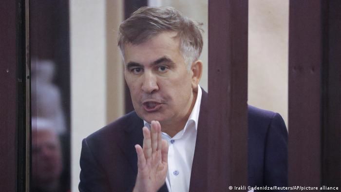 Саакашвили поставил ультиматум в грузинской тюрьме.