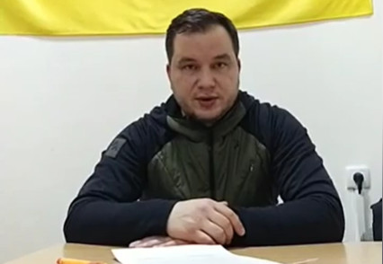 Украинские СМИ сообщают, что российская техника выехала в сторону Киева.