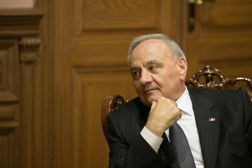Депутат ПКРМ выразил возмущение реакцией президента Николая Тимофти, подержавшего намерения Бэсеску «воссоединить страну».