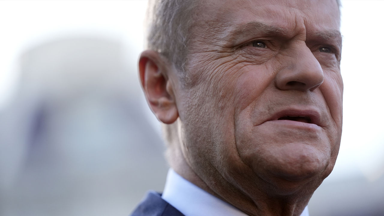 Tusk promite să reducă migrația ilegală în Polonia la zero.