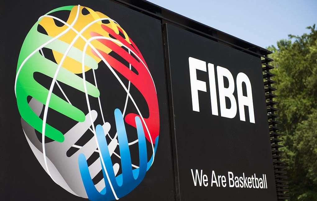 FIBA Europe отменила все запланированные на лето баскетбольные турниры из-за коронавируса.