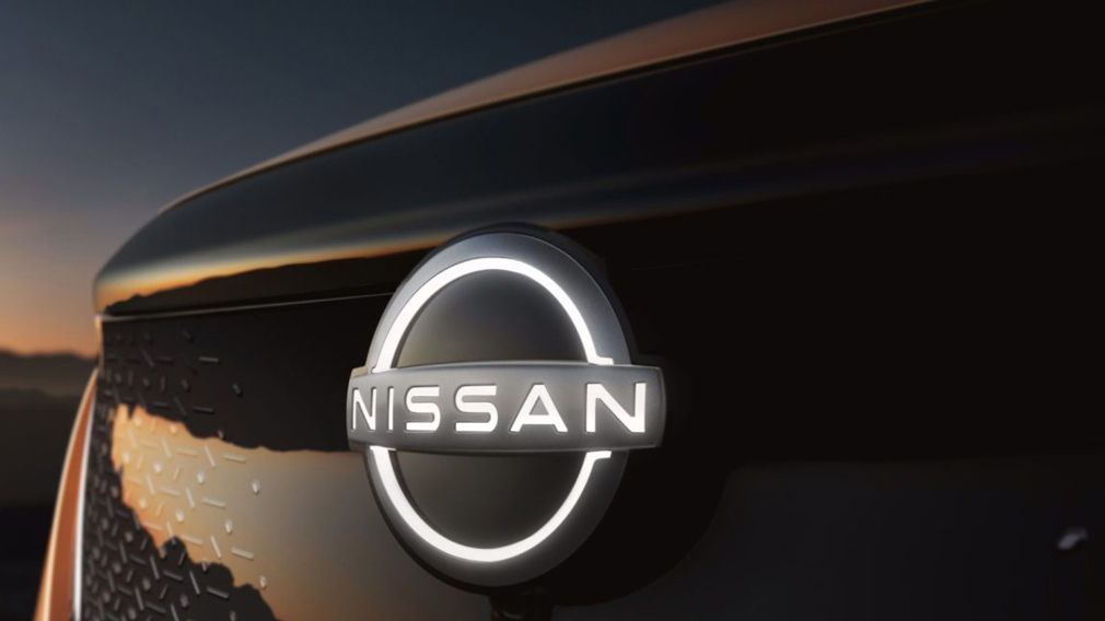 Nissan создает систему автоматического ухода автомобиля от столкновения с препятствиями.