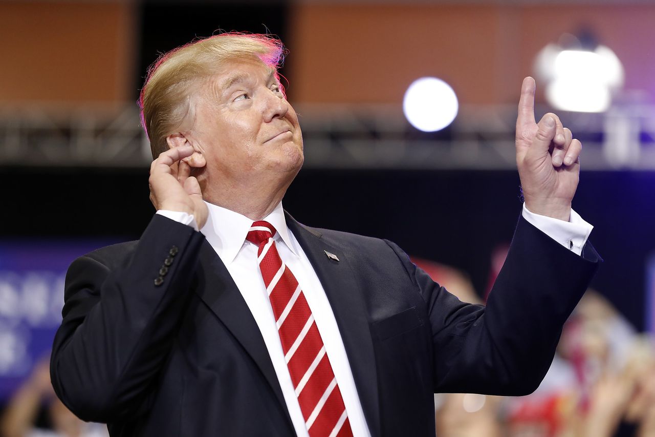 Forbes: Averea lui Trump scade de când a devenit președinte. Foto: sfchronicle.com