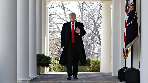 Президент США Дональд Трамп перед объявлением о трехнедельном прекращении шатдауна.