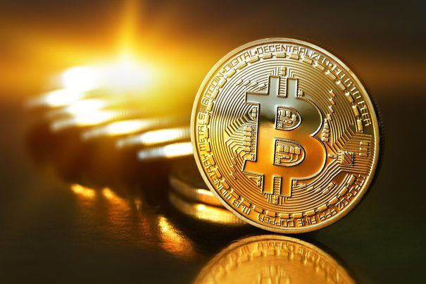 Bitcoin a coborât sub pragul de 9.000 de dolari. Cât a pierdut într-o singură zi, după ce în decembrie era cotat la 20.000 de dolari.