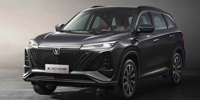 Обновленный Changan CS75 Plus получил дизайн в стиле семейства Uni.