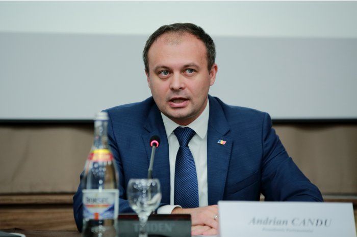 Председатель парламента Андриан Канду.