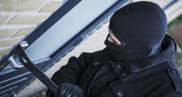 Grupare de spărgători profesioniști, destrămată de polițiști. Foto: realitatea.md