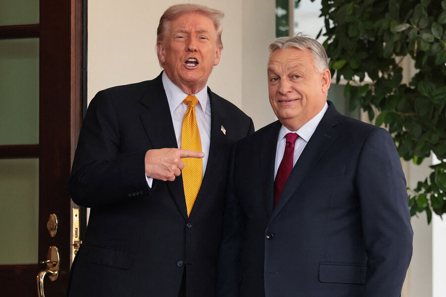Трамп выразил поддержку Орбану на предстоящих выборах в Венгрии.
