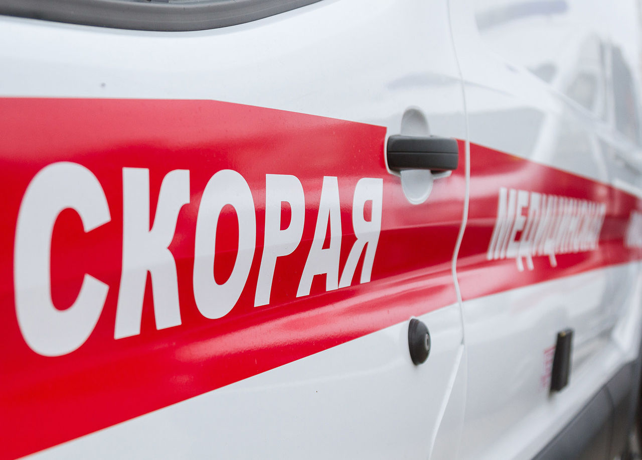 В Бендерах на дороге сбили двух мальчиков на велосипедах.