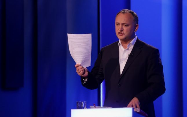 Igor Dodon nu renunţă la ideea că în Constituţia ţării trebuie să rămână limba moldovenească.