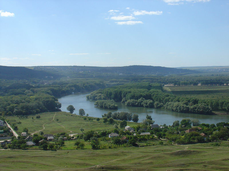 В Молдове тепло и солнечно.