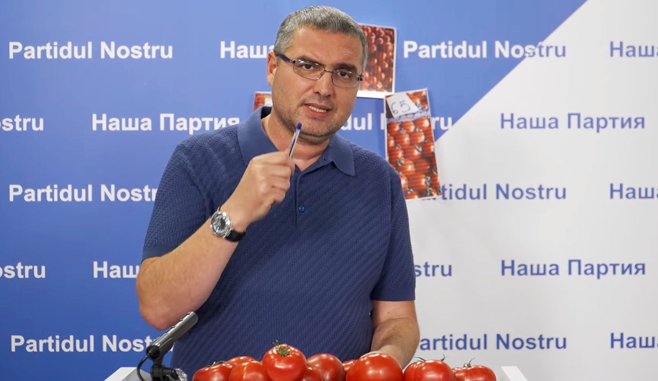 Усатый - Санду: "Чем ваша пропаганда отличается от, допустим, России?".