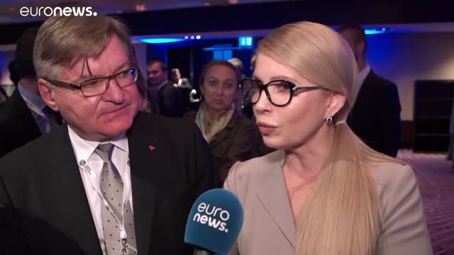 Юлия Тимошенко, по данным опросов, является фаворитом украинской президентской кампании. 