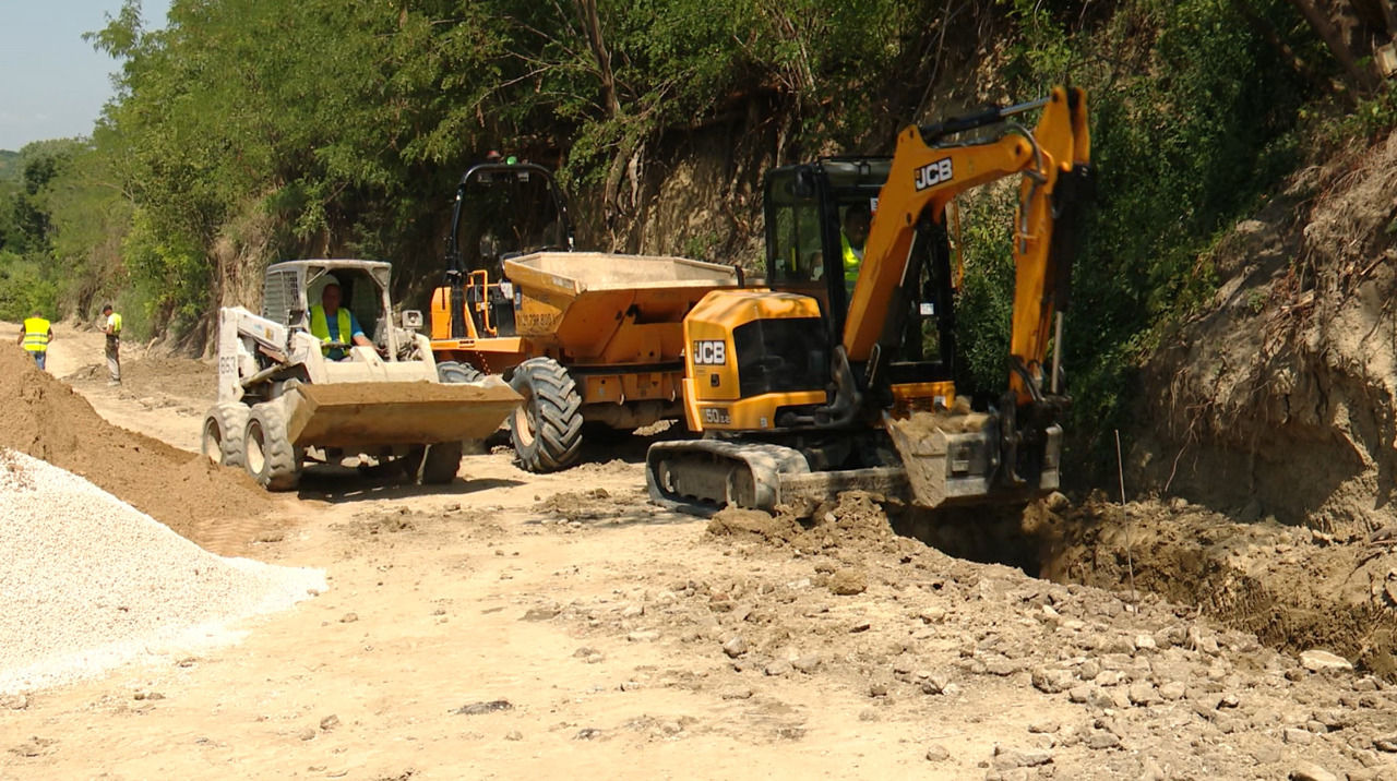 Proiect ecologic la Onișcani: Un parc modern ia locul unei foste gropi de gunoi.