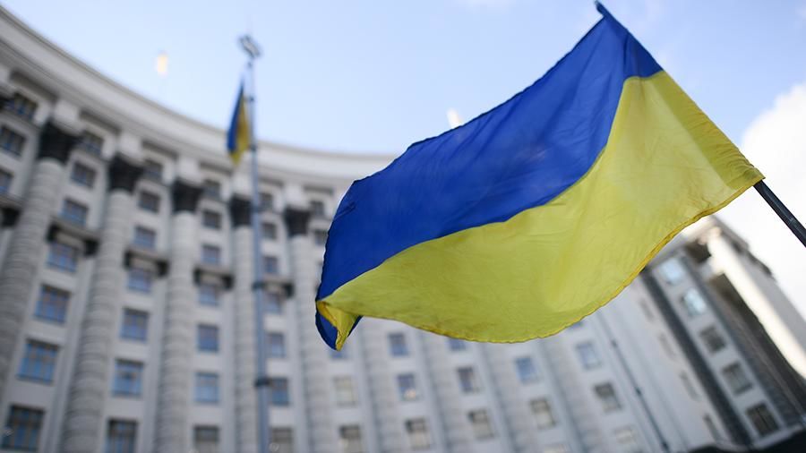Киев прекратил закупку газа у России в ноябре 2015 года, начав поставки более дорогого топлива из Европы.
