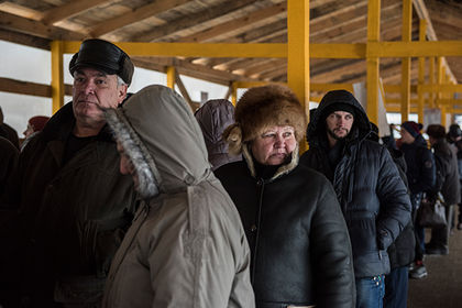 Жителей Донбасса оставили без украинских пенсий.