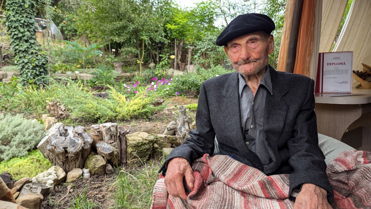 В Молдове не могут подтвердить, живы ли более тысячи человек старше 100 лет.