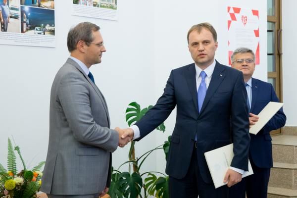 Виталий Игнатьев был утвержден в должности министра иностранных дел.