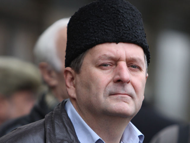 Procurorii: 8 ani de închisoare pentru un lider tătar din Crimeea