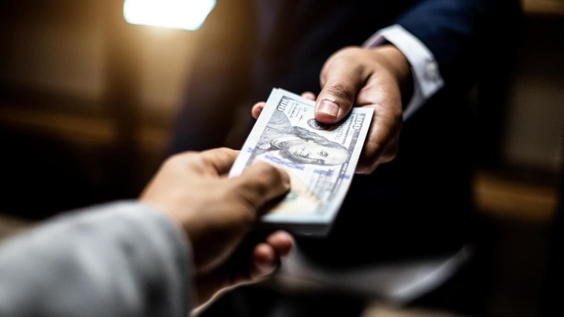 Денежные переводы мигрантов составляли в разные годы от 15% до 30% ВВП.
