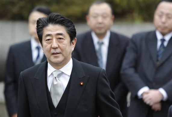 Premierul japonez, Shinzo Abe, a vizitat tempul Yasukuni din Tokyo, care este asociat în ţările asiatice cu militarismul.