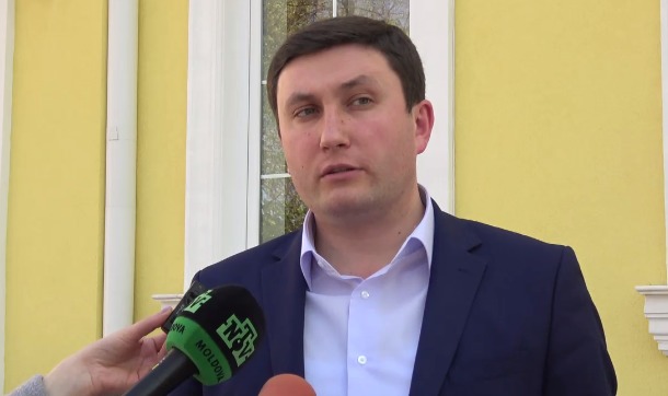 Депутат Партии социалистов Владимир Односталко.