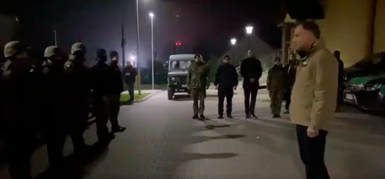 Президент Польши пообщался с военными на границе с Белоруссией.
