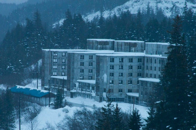 Cum arată oraşul în care toţi locuitorii stau sub acelaşi acoperiş. Foto: one.ro