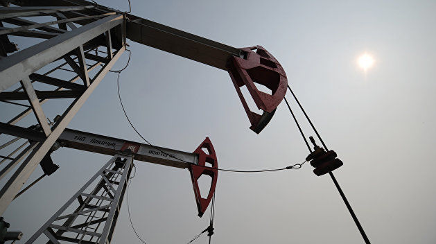 С начала недели Brent подешевела на 4,5%, WTI - на 3,7%.