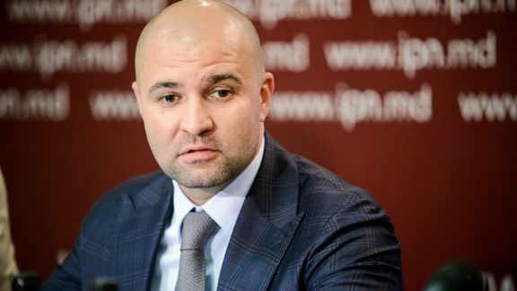 Депутат Pro Moldova Владимир Чеботарь.
