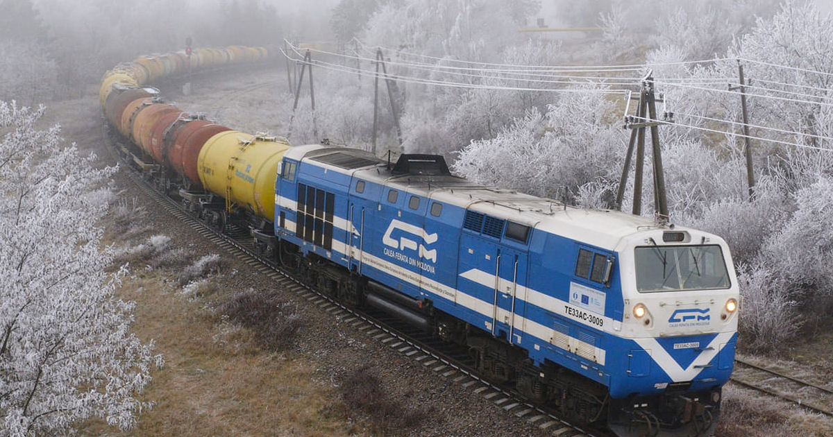 Guvernul reorganizează CFM: Se creează o nouă societate pe acțiuni pentru transportul de pasageri și marfă.
