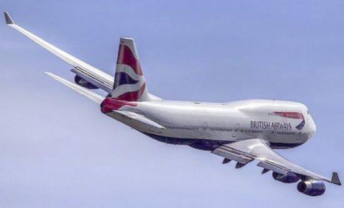 La bordul aeronavei care efectua o cursă pe ruta New York Kuwait a fost decretată stare de urgență. Foto: antena3.ro