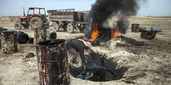 Порядка 90% нефтяной инфраструктуры, контролируемой ИГ в Сирии и Ираке, уничтожено.
