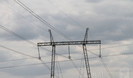 Mai multe raioane, inclusiv municipiul Chişinău, ar putea fi deconectate parţial de la energia electrică mâine, 11 decembrie, în legătură cu anumite lucrări programate de către „Gas Natural Fenosa”.