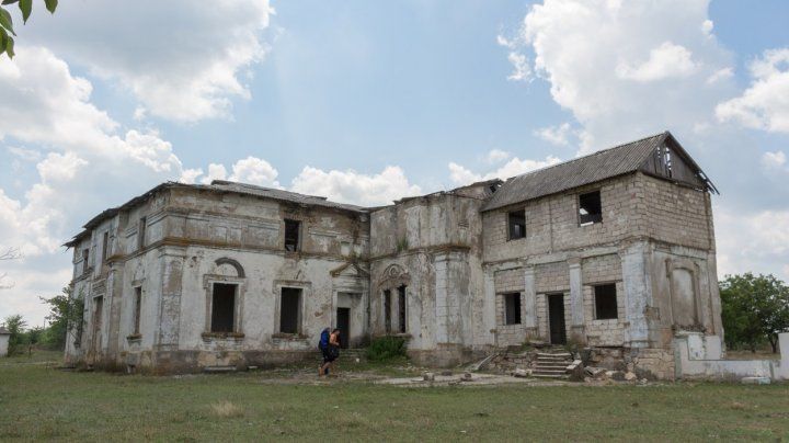 Поместье Яновского находится на грани разрушения. Фото: hikeme.club.