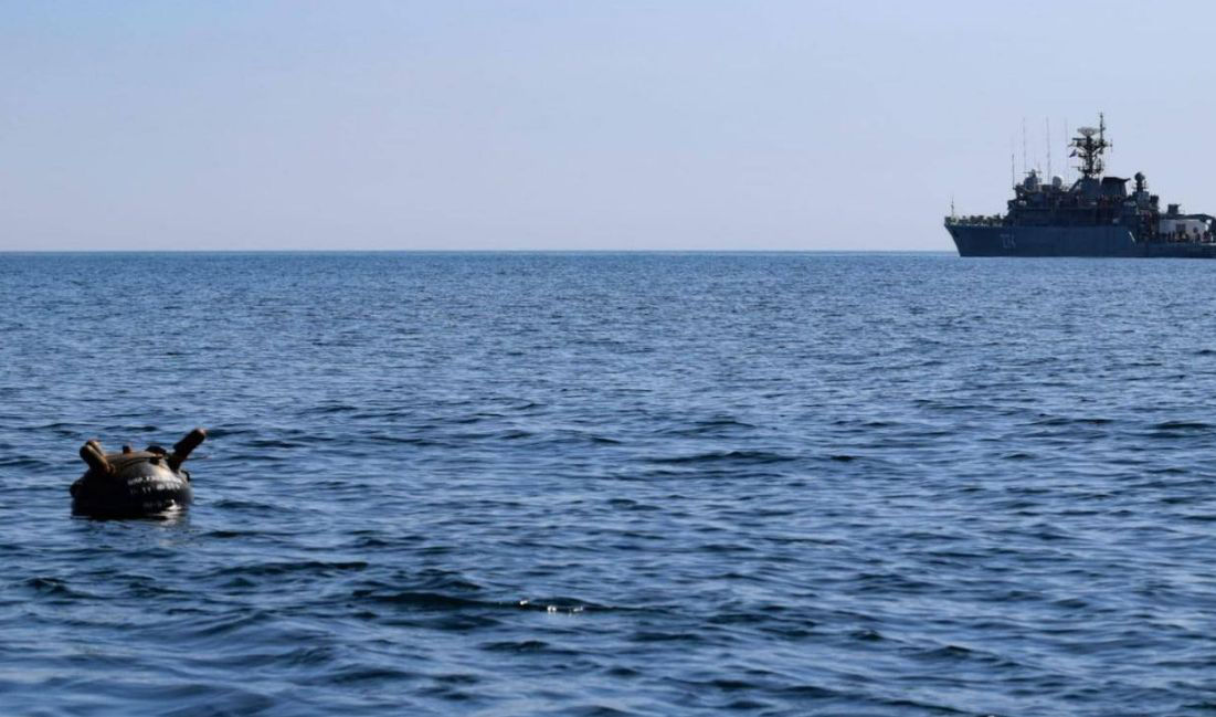 Украина обвинила Россию в установке дрейфующих мин в Черном море.