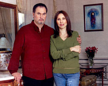 În acest an, cunoscutul interpret, Valeri Meladze, care mult timp a trăit în două familii a decis să divorțeze de soția Irina .