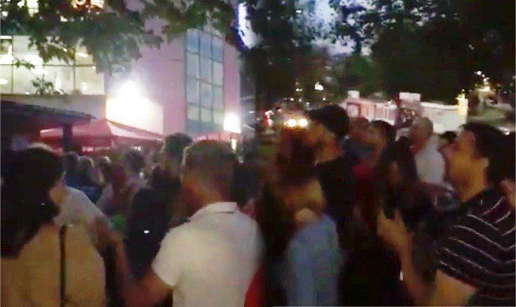 Многие молдаване, которые не смогли реализовать свое право голоса, были недовольны. 