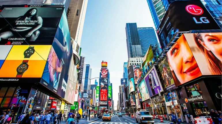Индустрия рекламы впервые превысит $1 триллион доходов в этом году.
