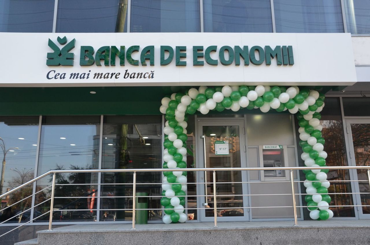 Banca de Economii vinde mașini cu patru mii de lei. Foto: bem.md
