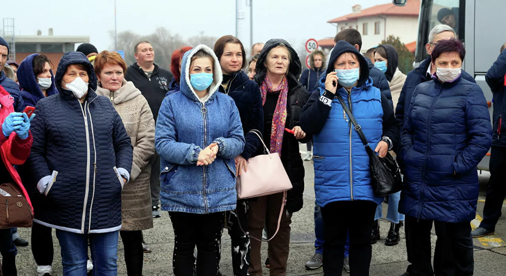Власти Киева ограничат въезд и выезд из города.