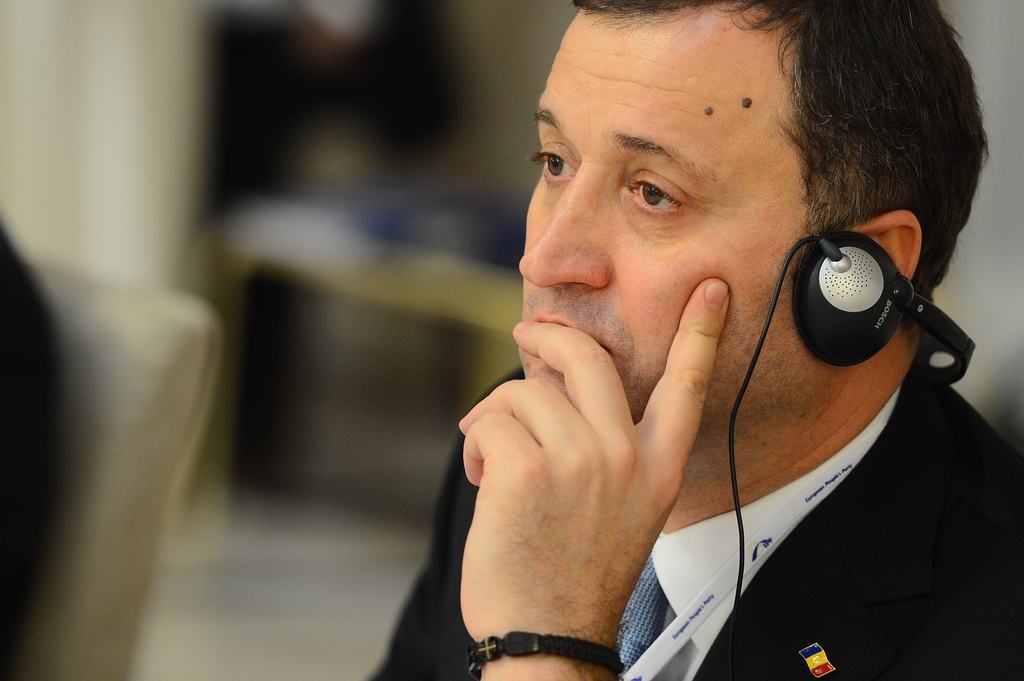 Într-un interviu acordat unui portal de știri, ex-premierul Filat a recunoscut că are un vocabular sărac și „nu-i ajung cuvinte”.
